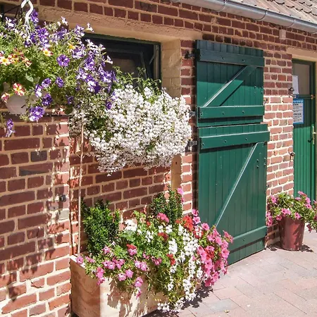 Gorgeous In With Heated Swimming Pool Ferienhaus